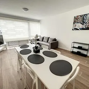 https://5-joseph-tirou-18-shopping-rive-gauche.brusselshotelsbook.com